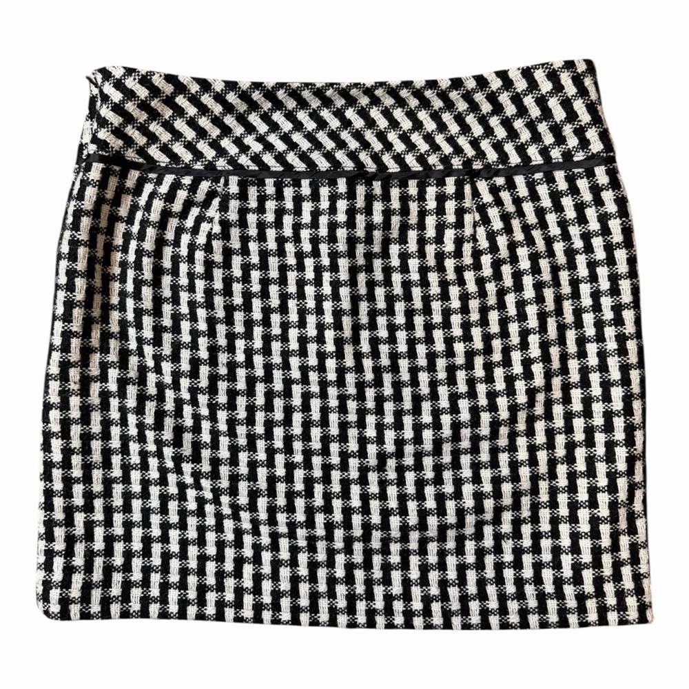 LOFT Black & White Textured Mini Skirt | Preppy Classic | Size 8 - Picture 3 of 6